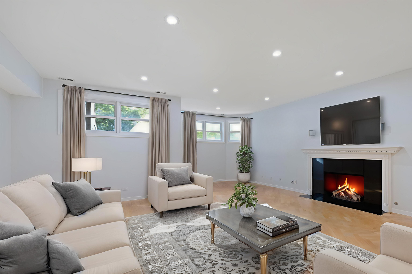 3976 S Ellis Avenue Unit: GS