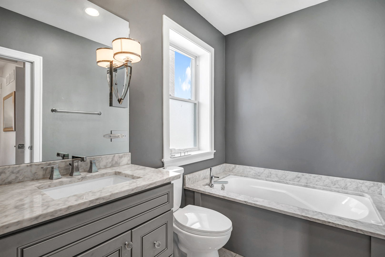 6612 S University Avenue