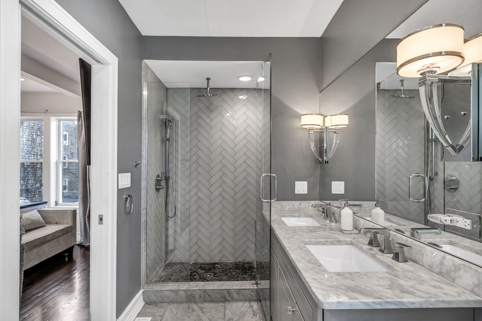 6612 S University Avenue