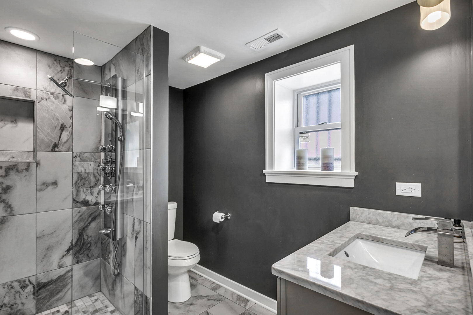 6612 S University Avenue