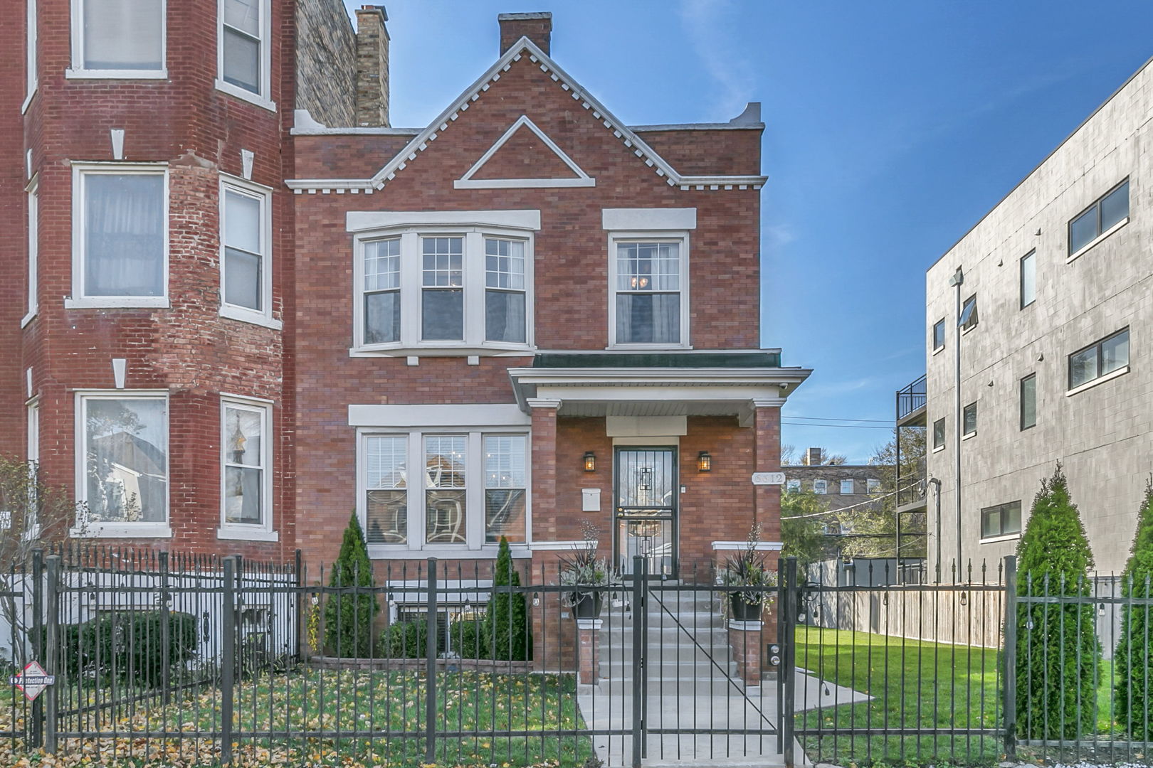 6612 S University Avenue