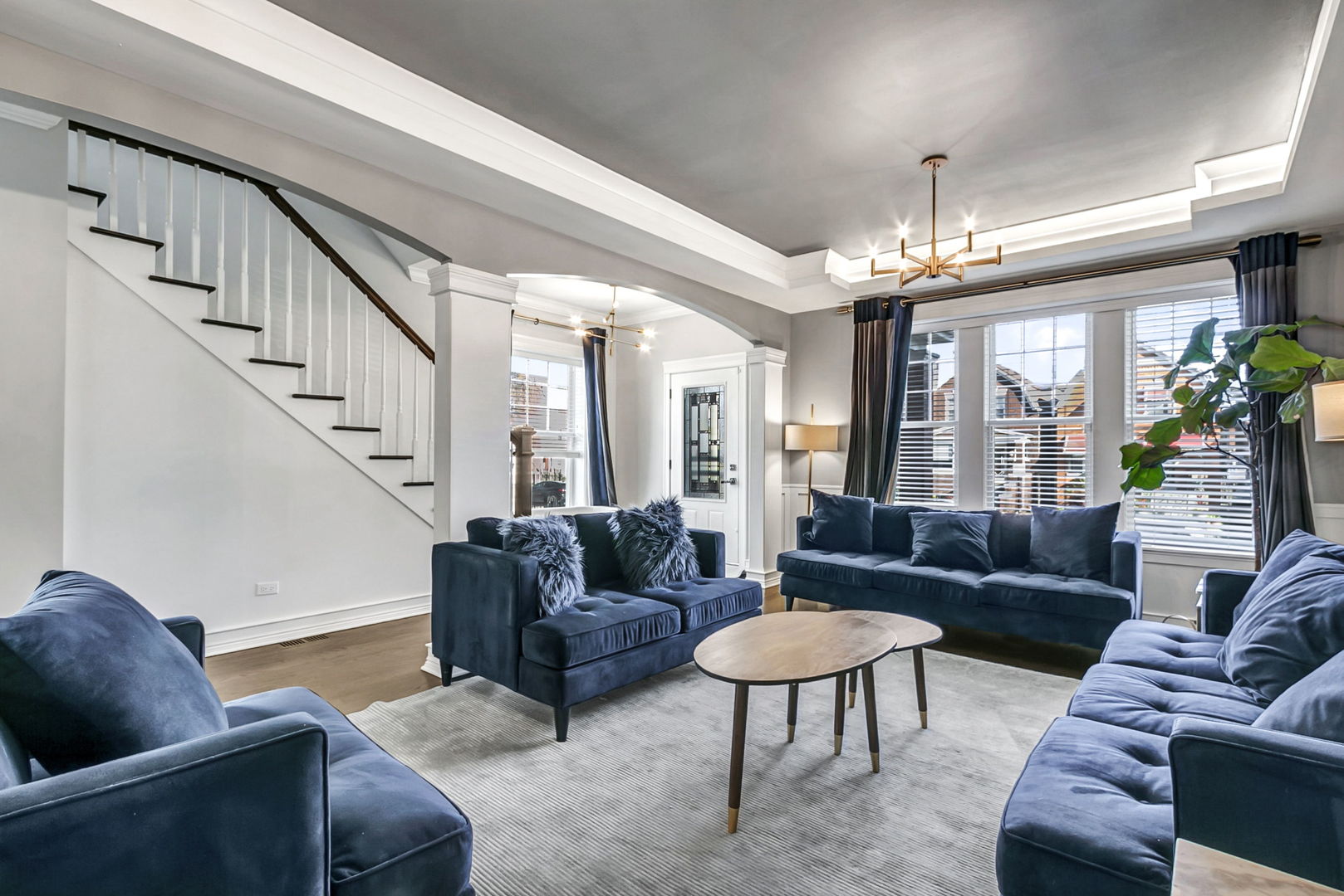 6612 S University Avenue