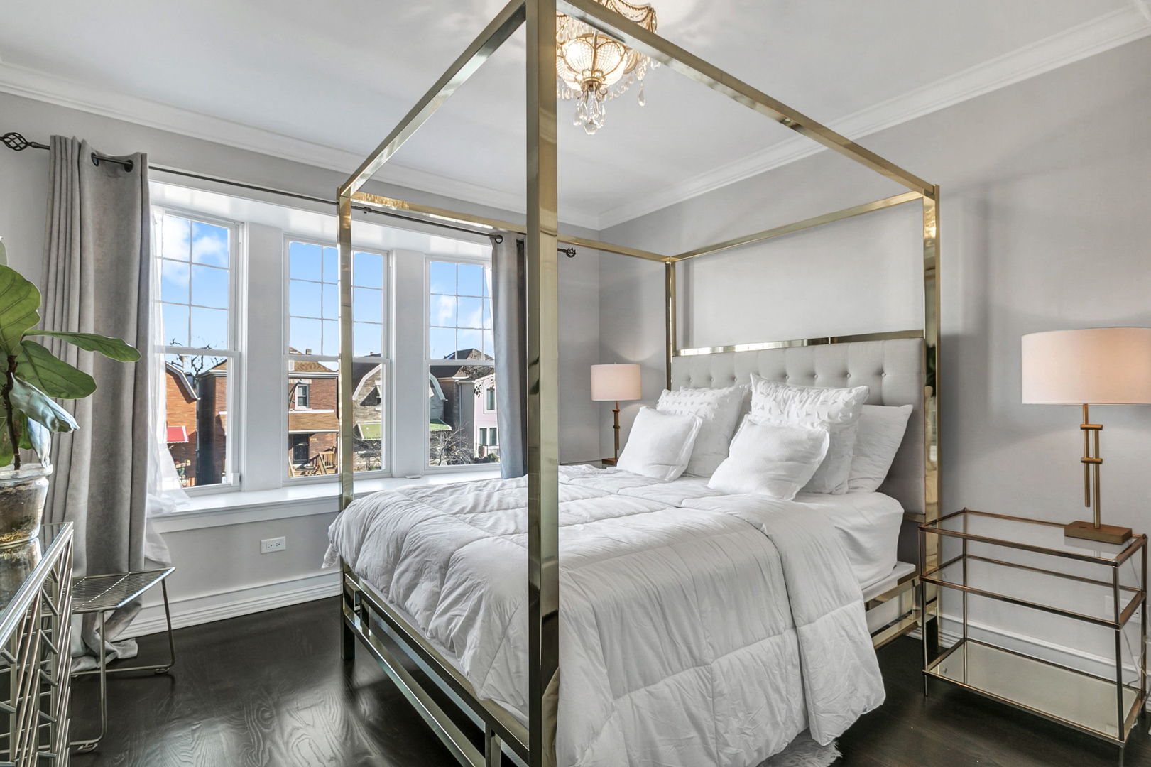 6612 S University Avenue