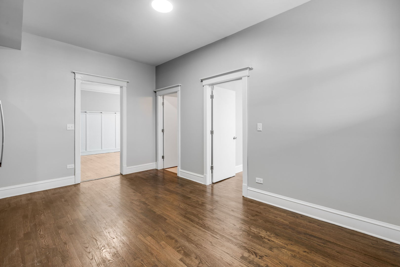 5722 S King Drive Unit: 2