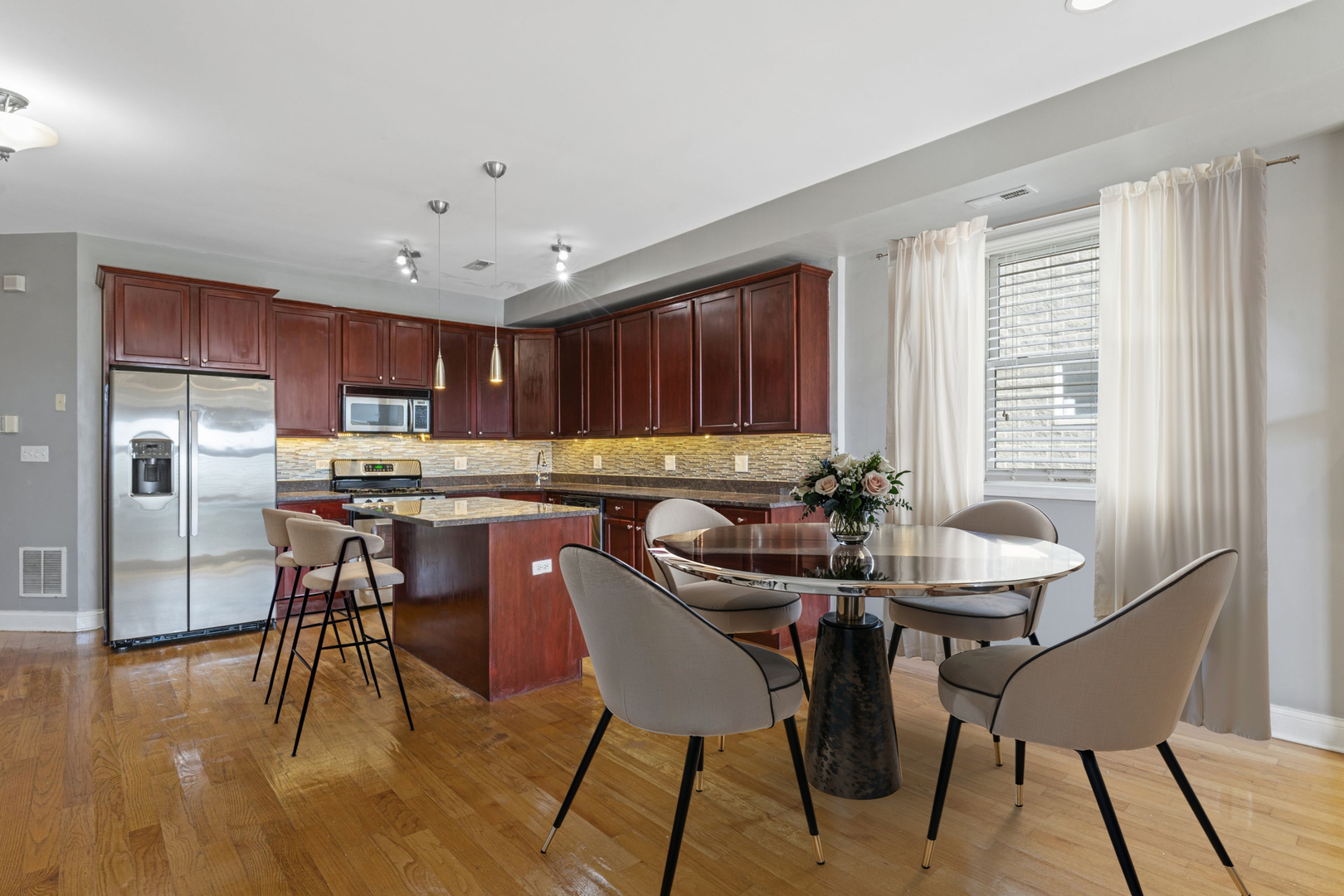 4532 S INDIANA Avenue Unit: 2N