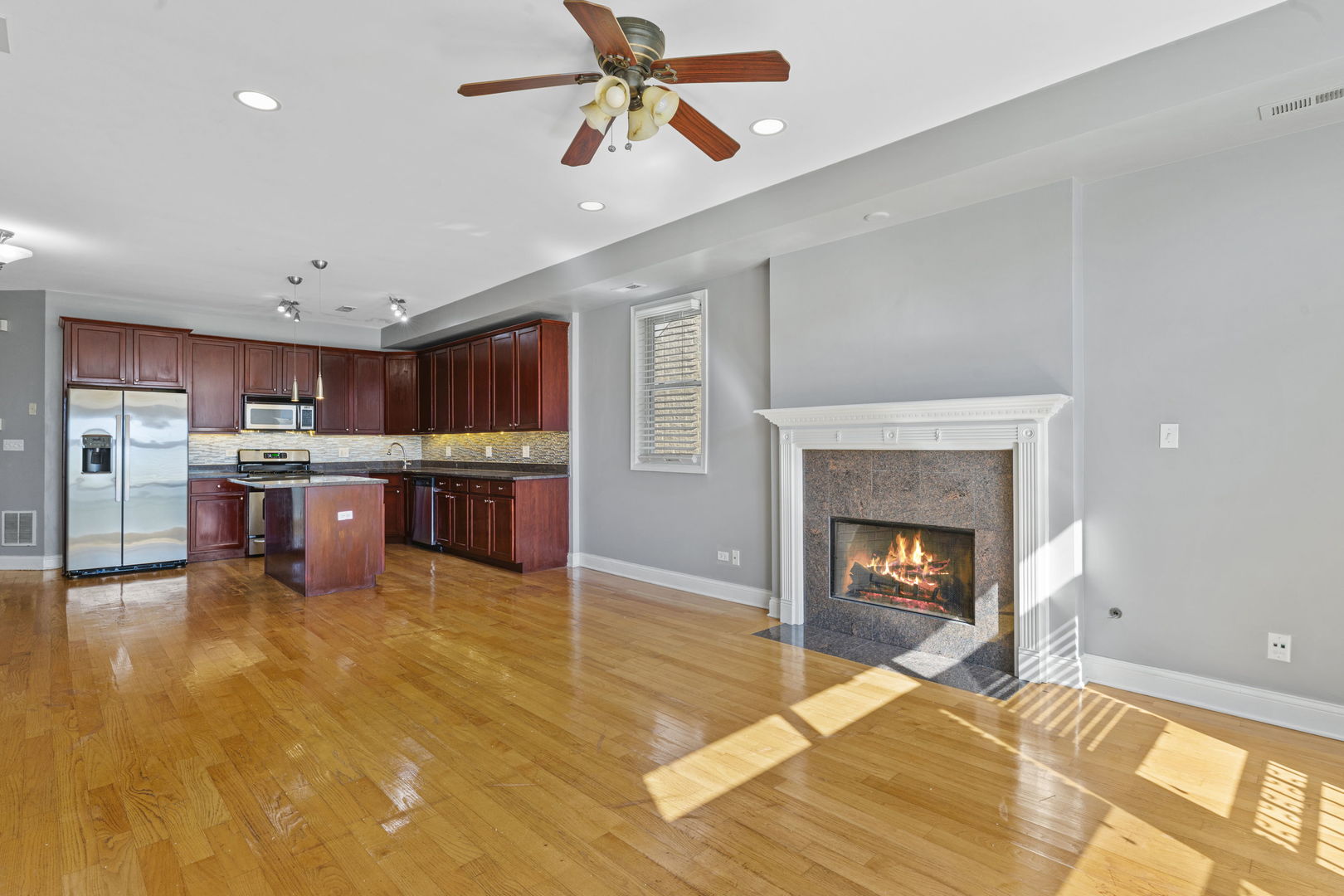 4532 S INDIANA Avenue Unit: 2N