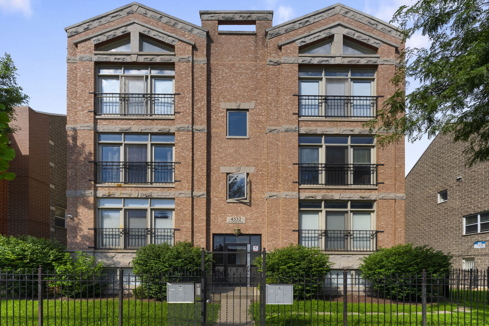 4532 S INDIANA Avenue Unit: 2N