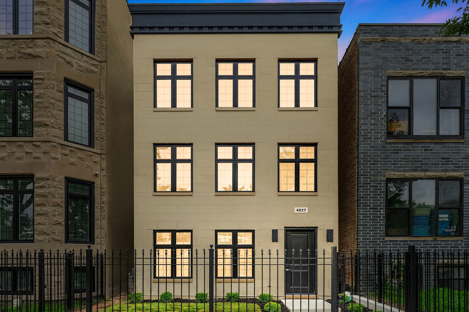 4027 S Vincennes Avenue Unit: 2