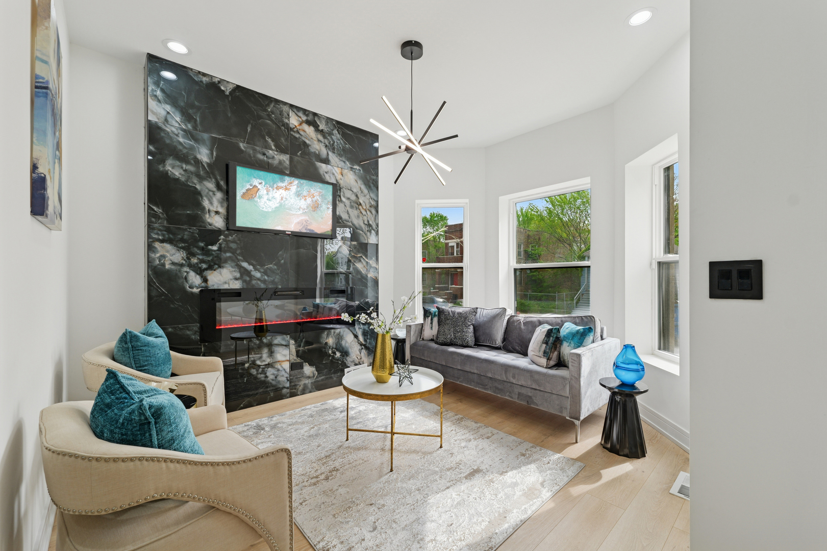 6430 S Eberhart Avenue