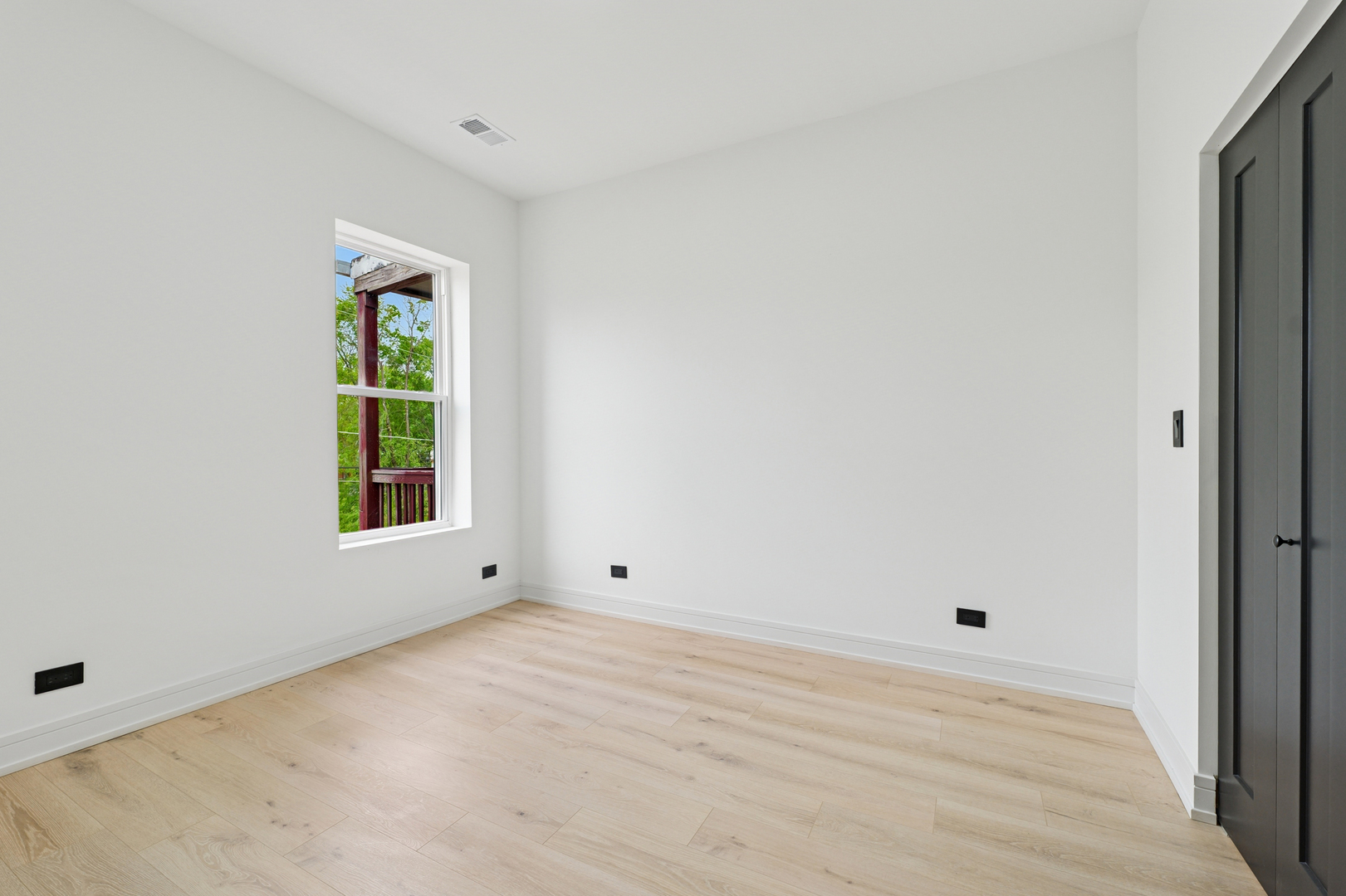 6430 S Eberhart Avenue