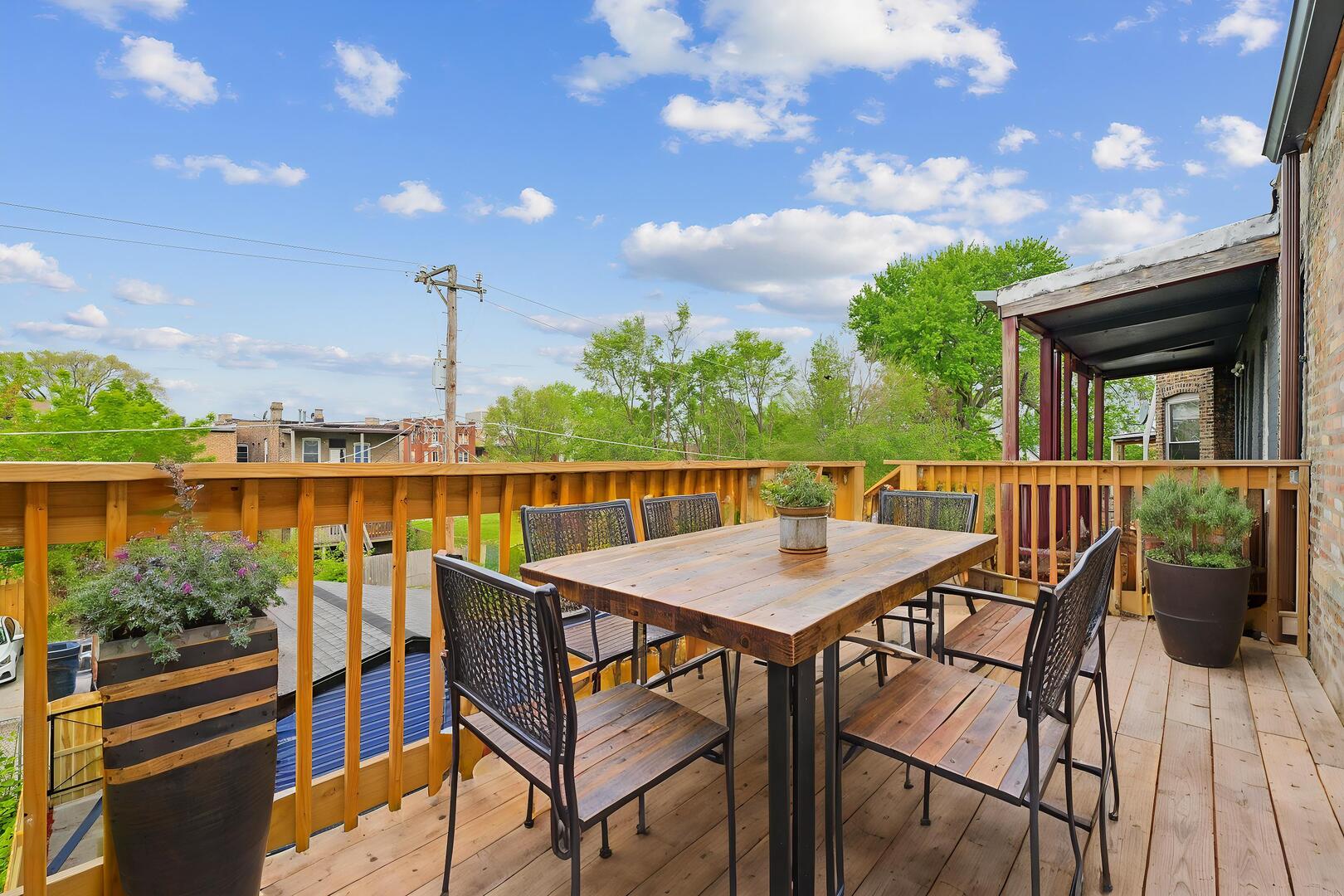 6430 S Eberhart Avenue