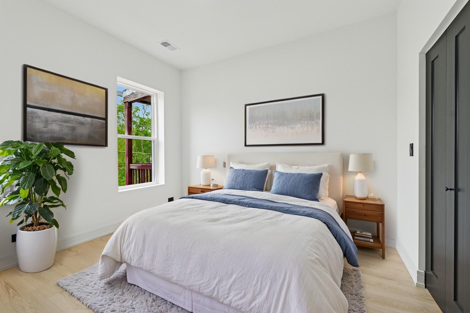 6430 S Eberhart Avenue