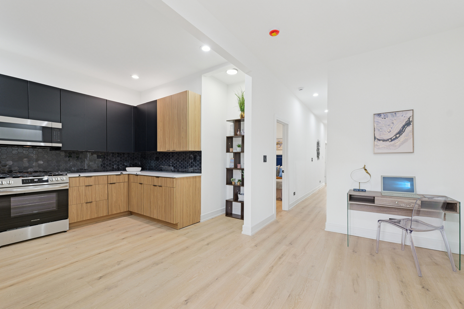 6430 S Eberhart Avenue