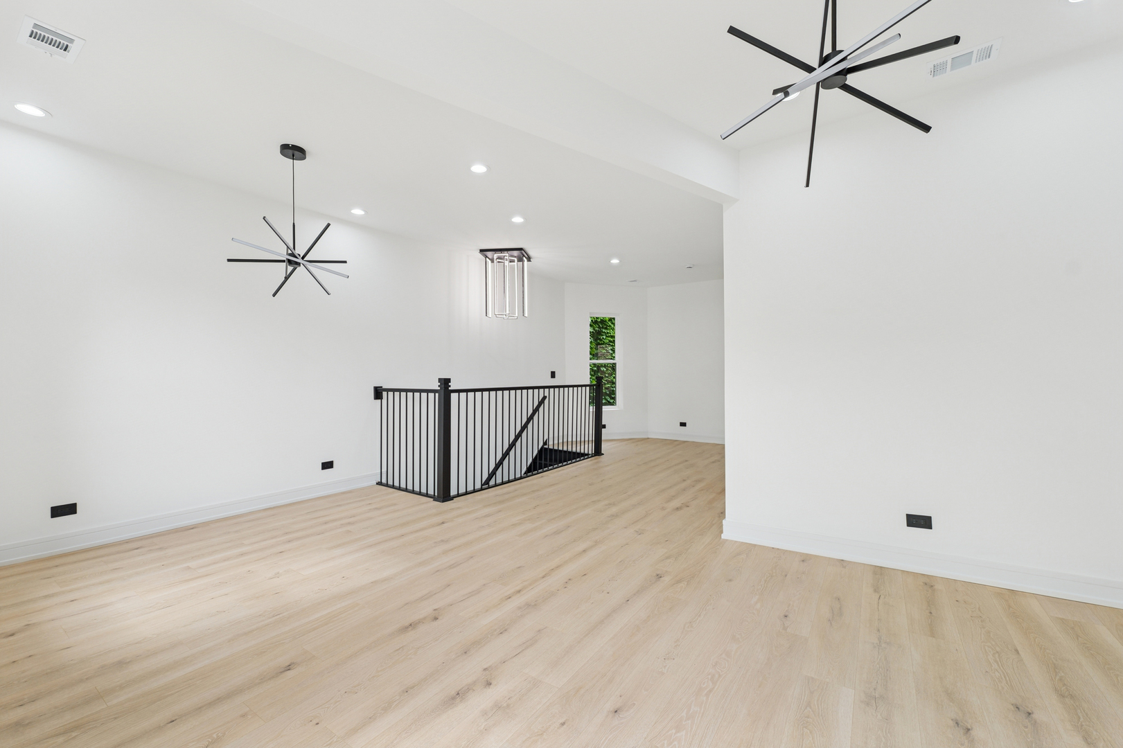 6430 S Eberhart Avenue