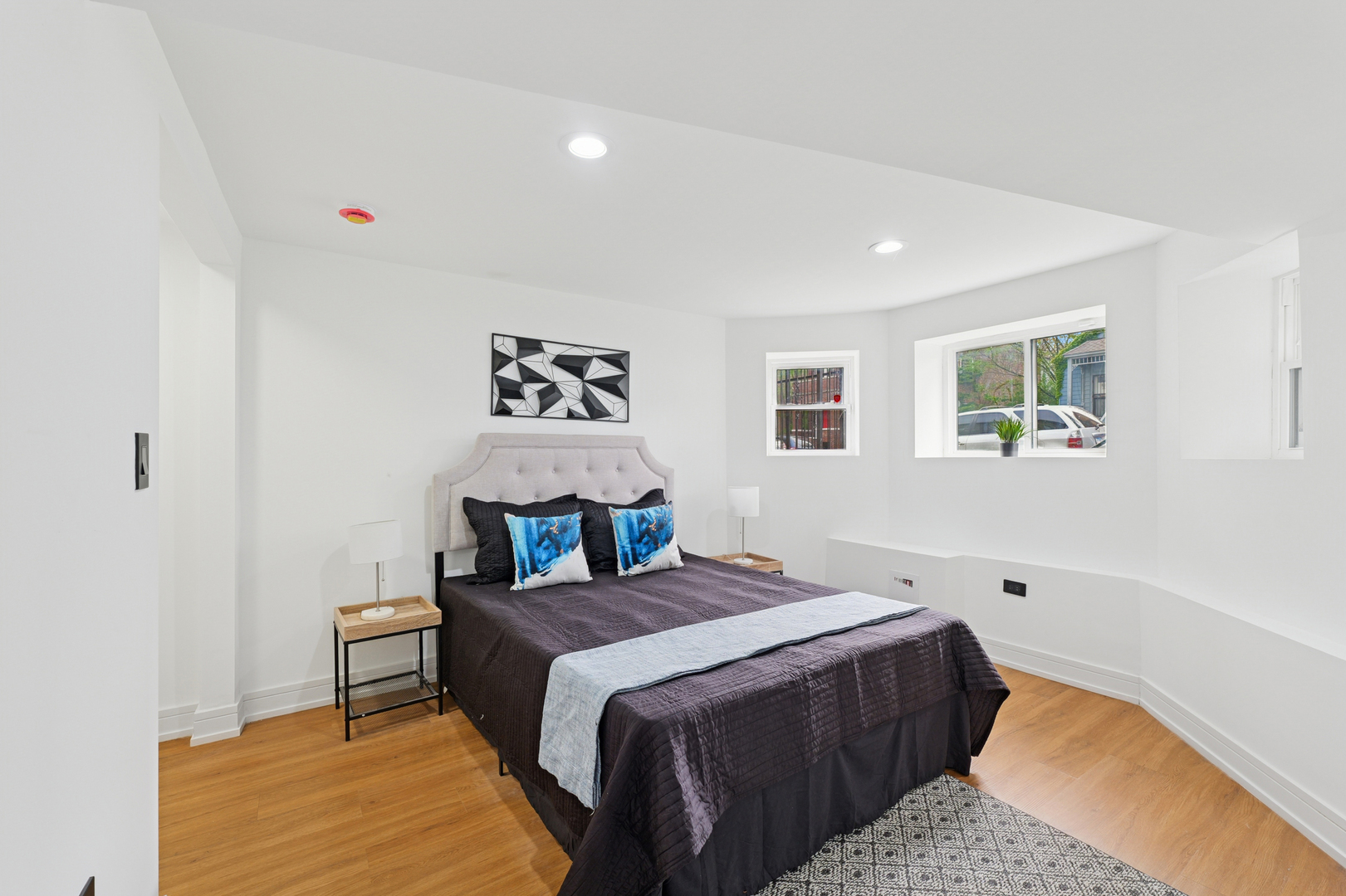 6430 S Eberhart Avenue