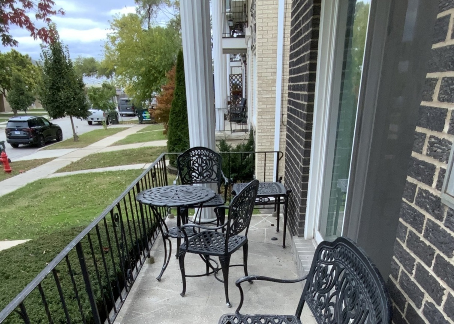 4652 Custer Avenue Unit: 1S