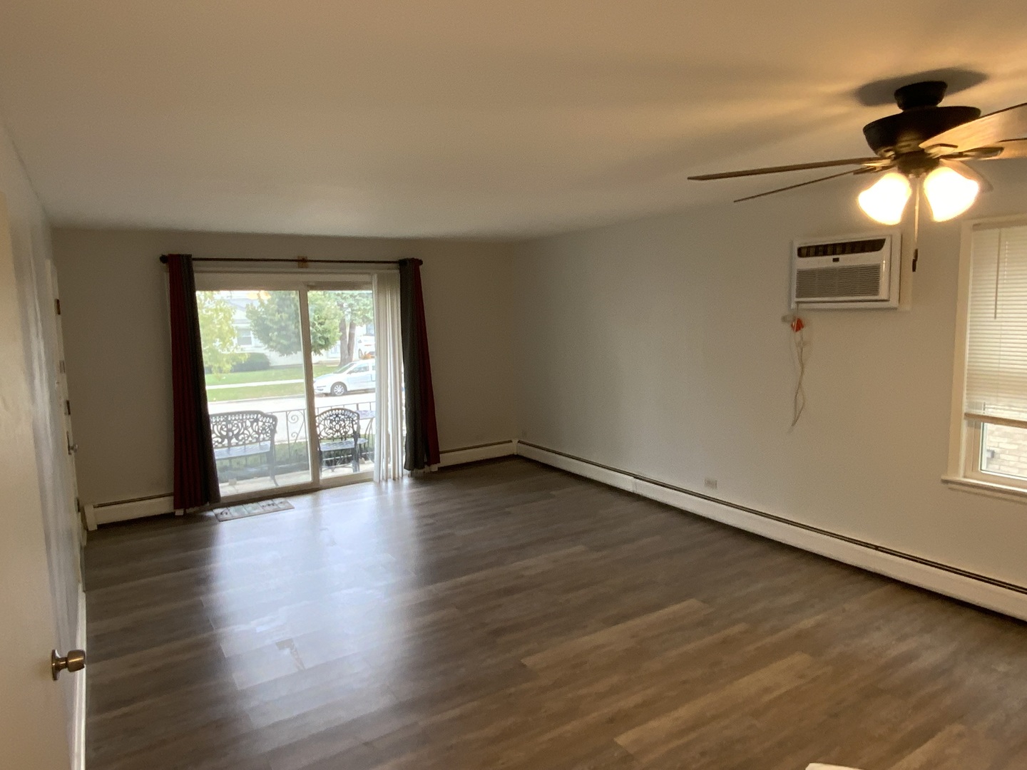 4652 Custer Avenue Unit: 1S