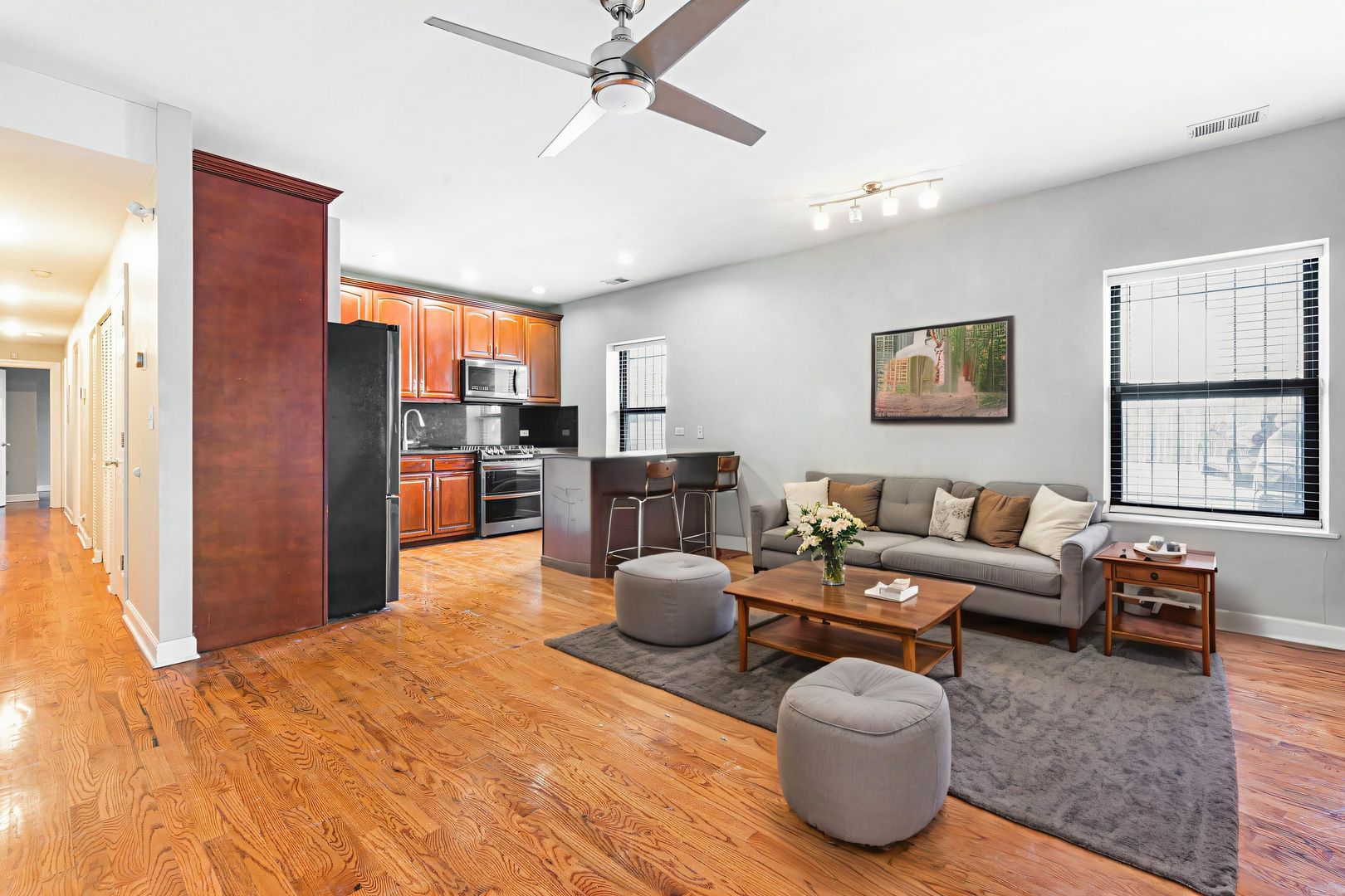 6324 S Kimbark Avenue Unit: 104