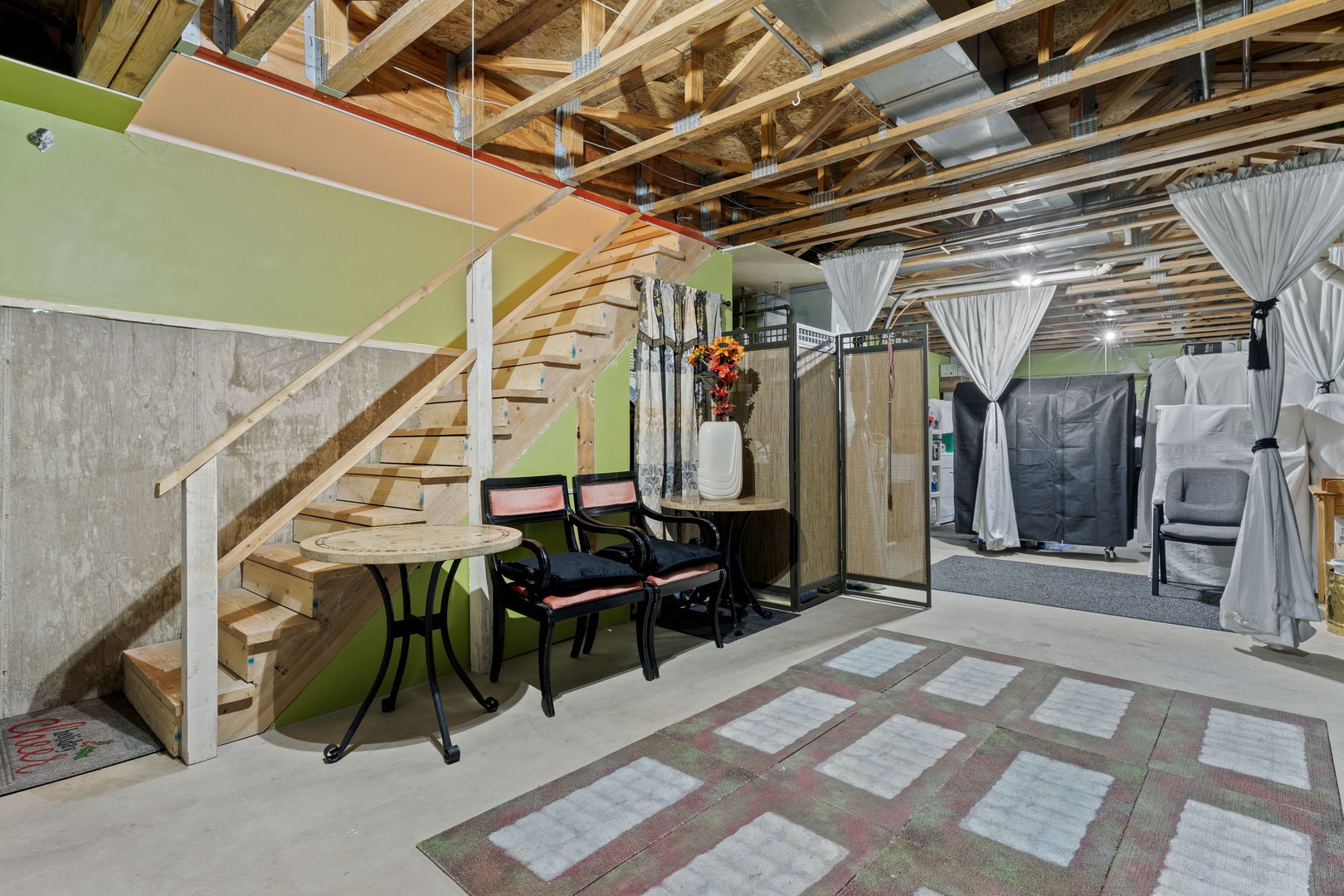 6941 S East End Avenue