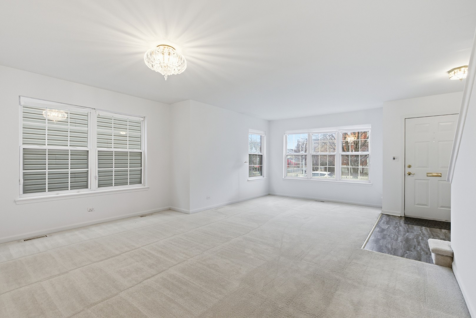 6941 S East End Avenue