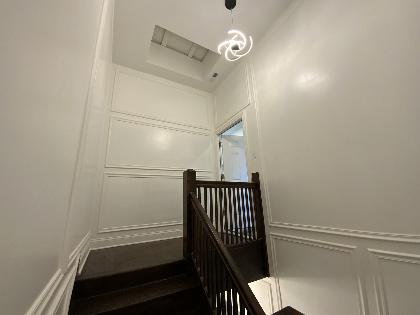 419 E 75th Street Unit: 3