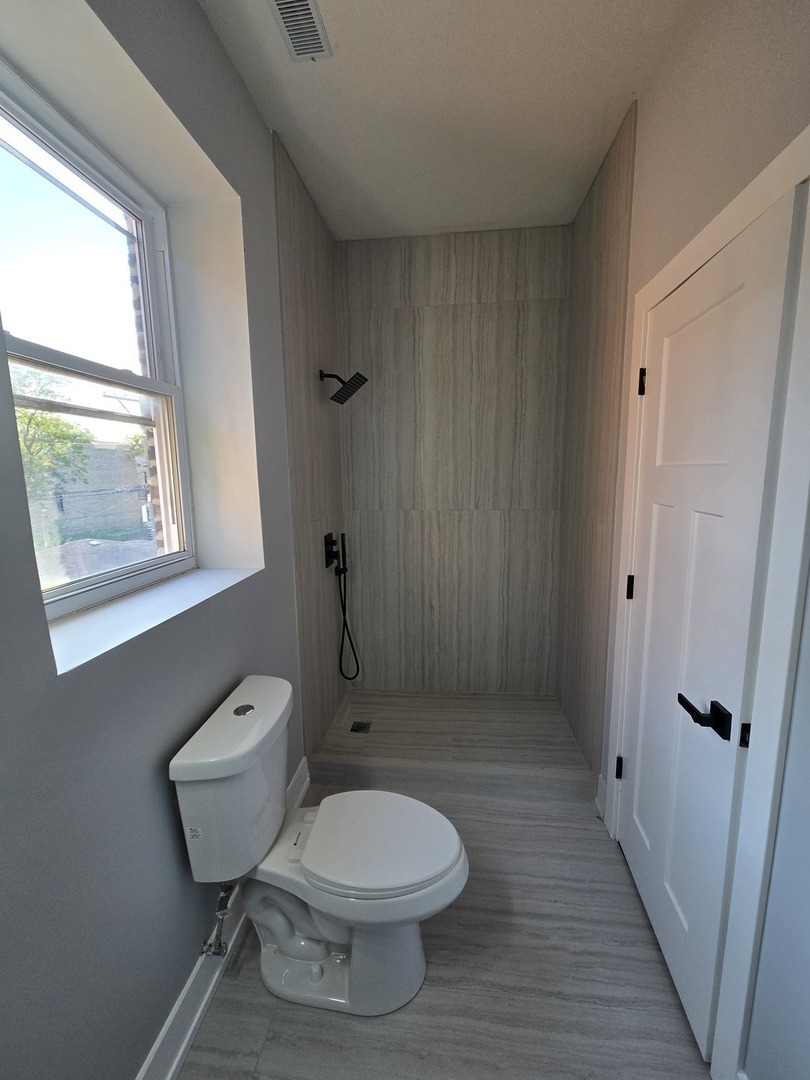 3732 S Calumet Avenue Unit: 2