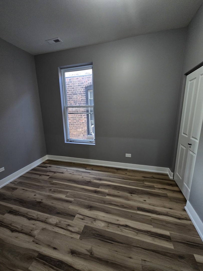 3732 S Calumet Avenue Unit: 2