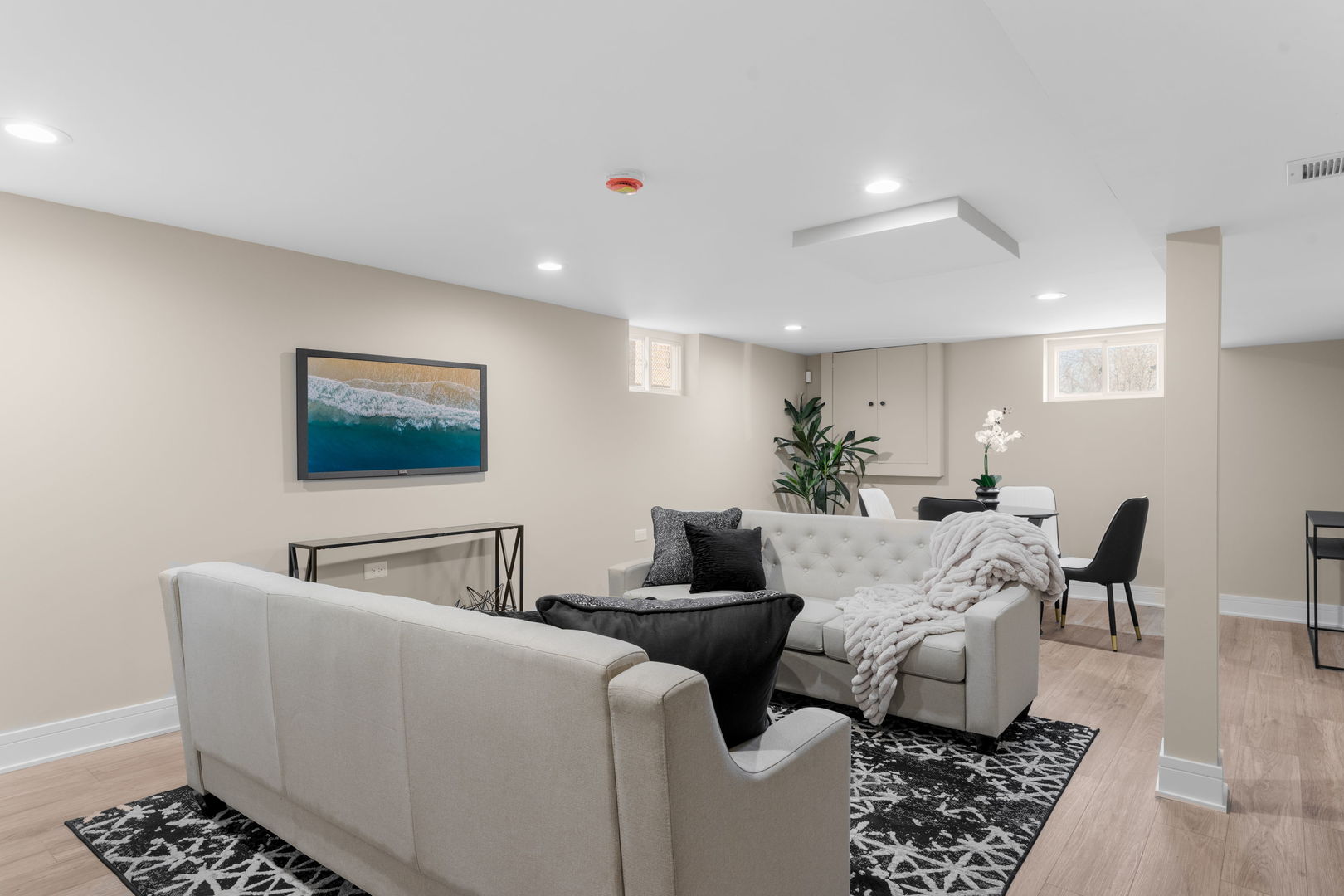 8549 S Indiana Avenue