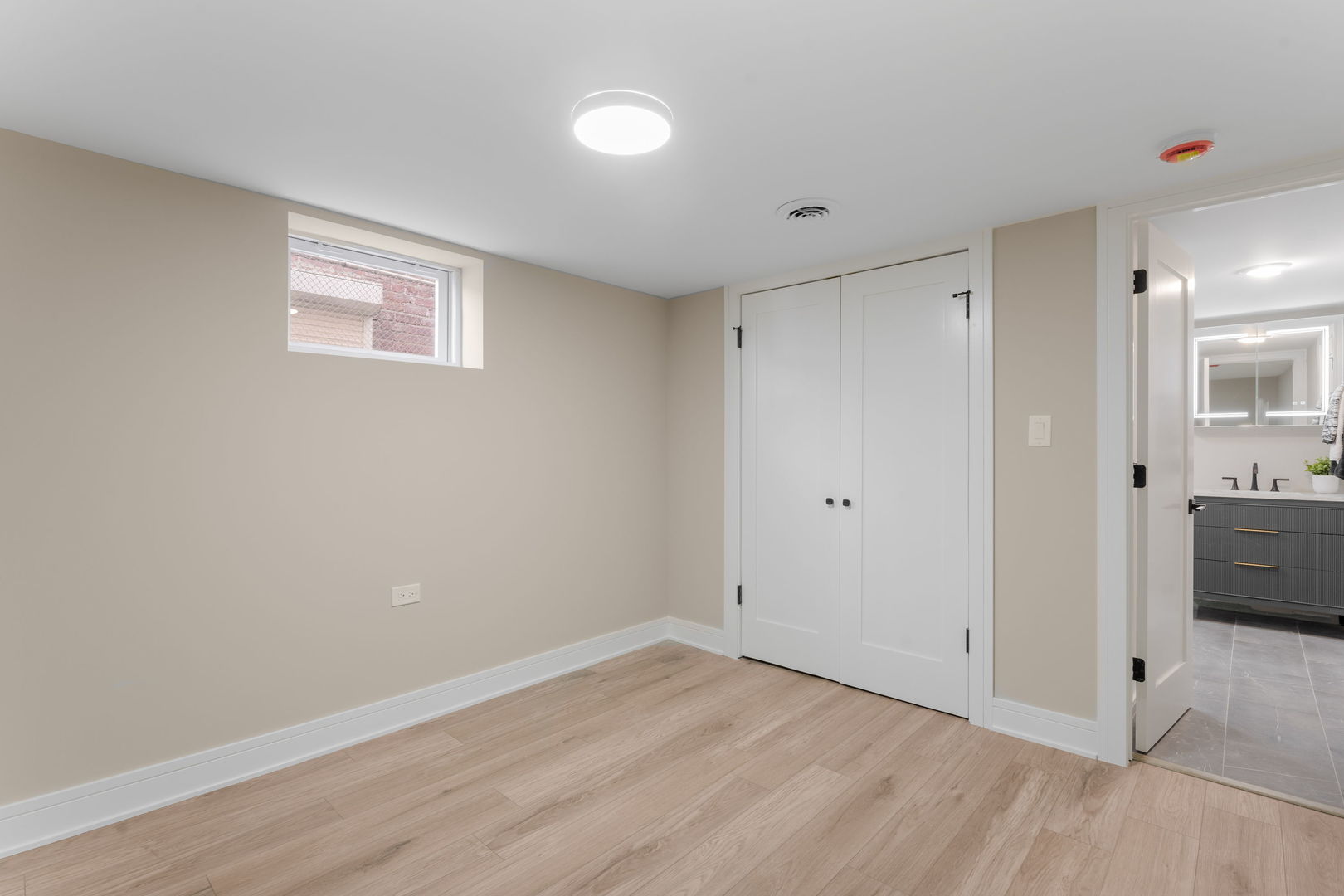 8549 S Indiana Avenue