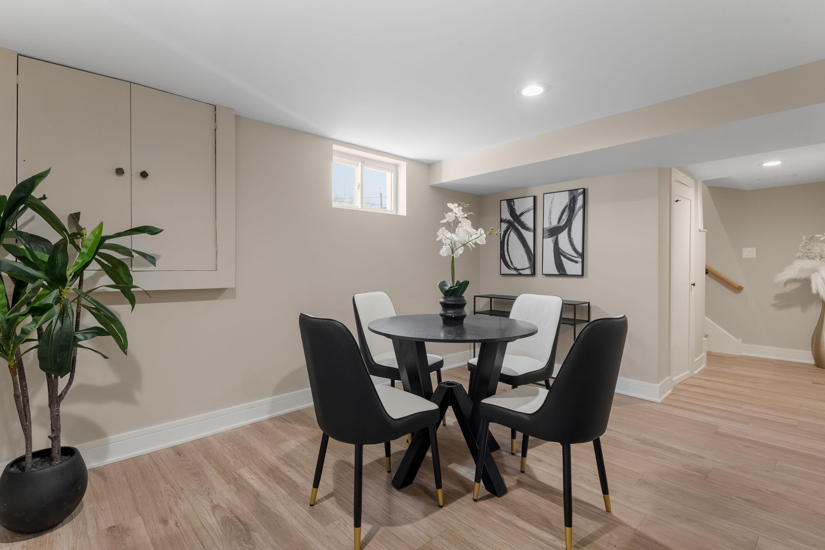 8549 S Indiana Avenue