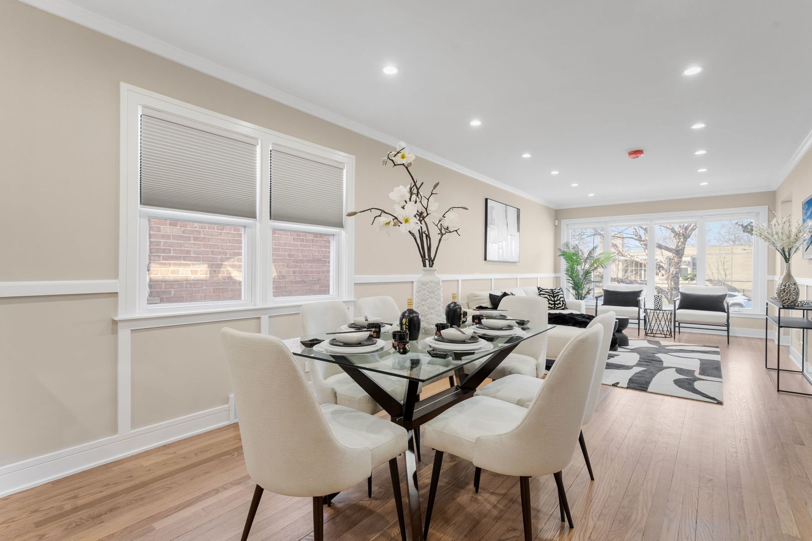 8549 S Indiana Avenue