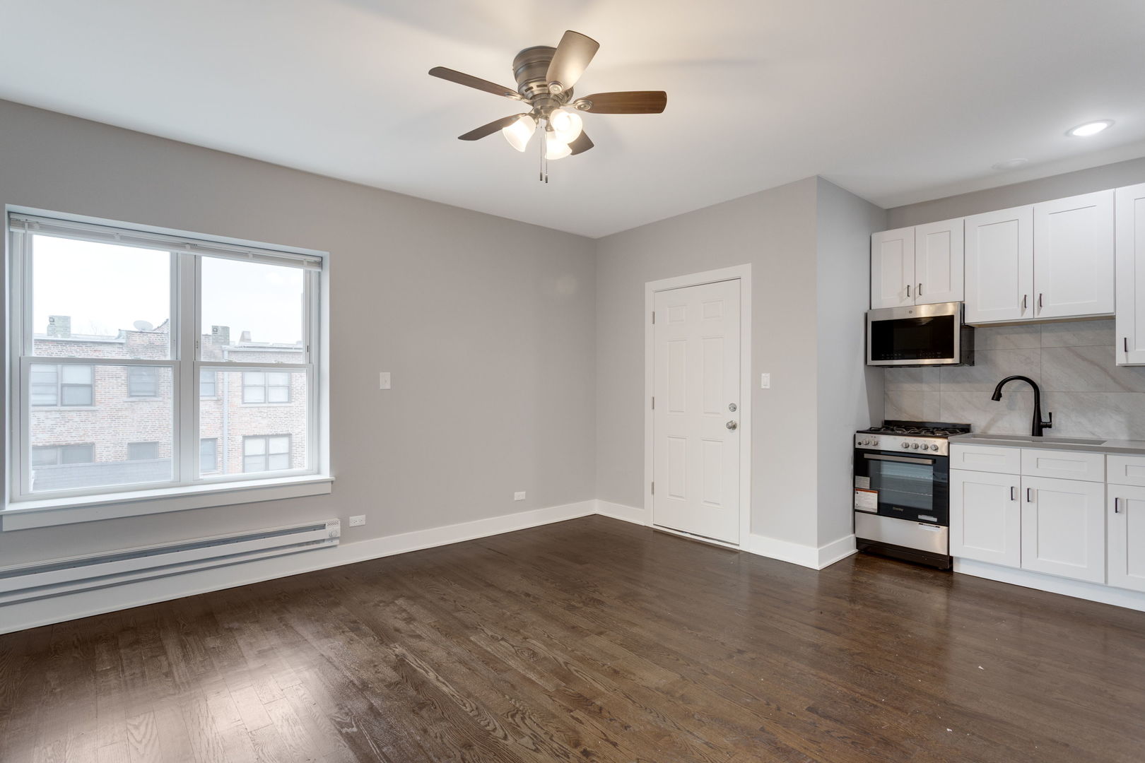 8022 S Ellis Avenue Unit: 1B