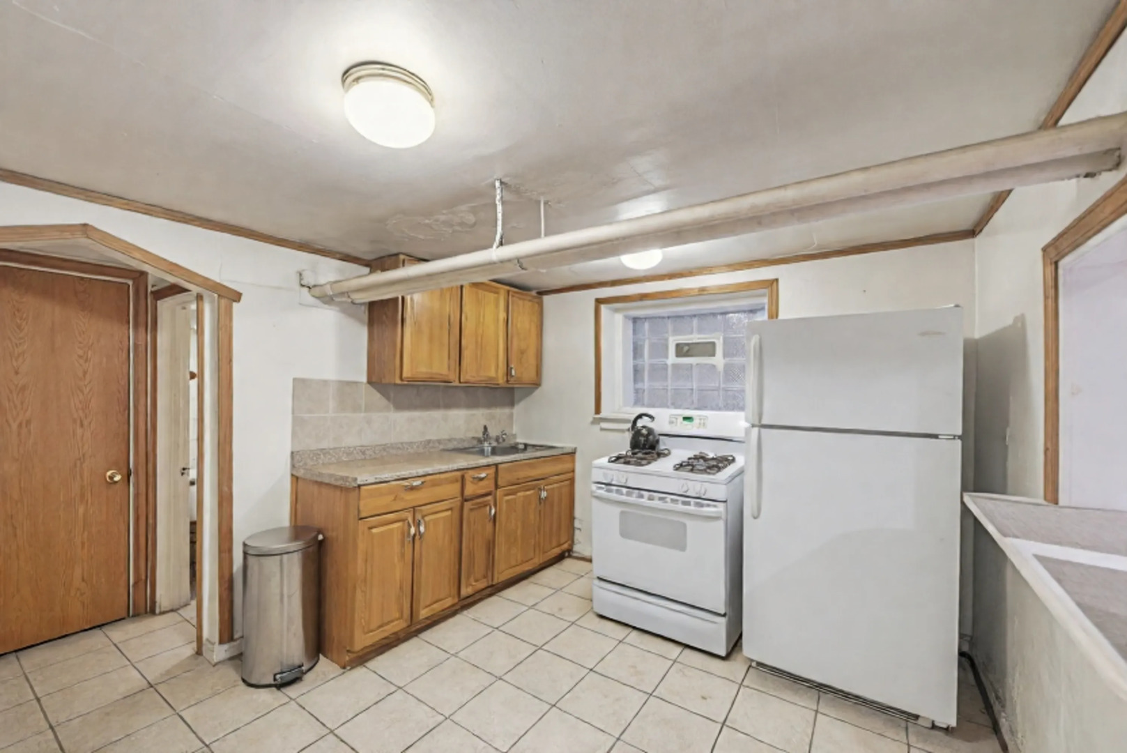 6148 S Rhodes Avenue