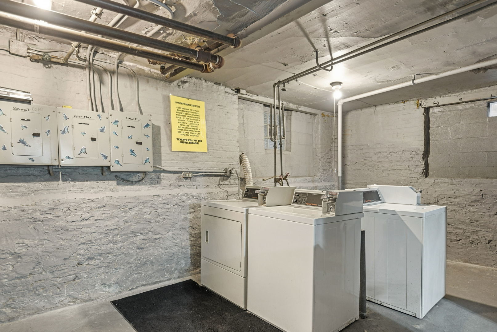 6148 S Rhodes Avenue