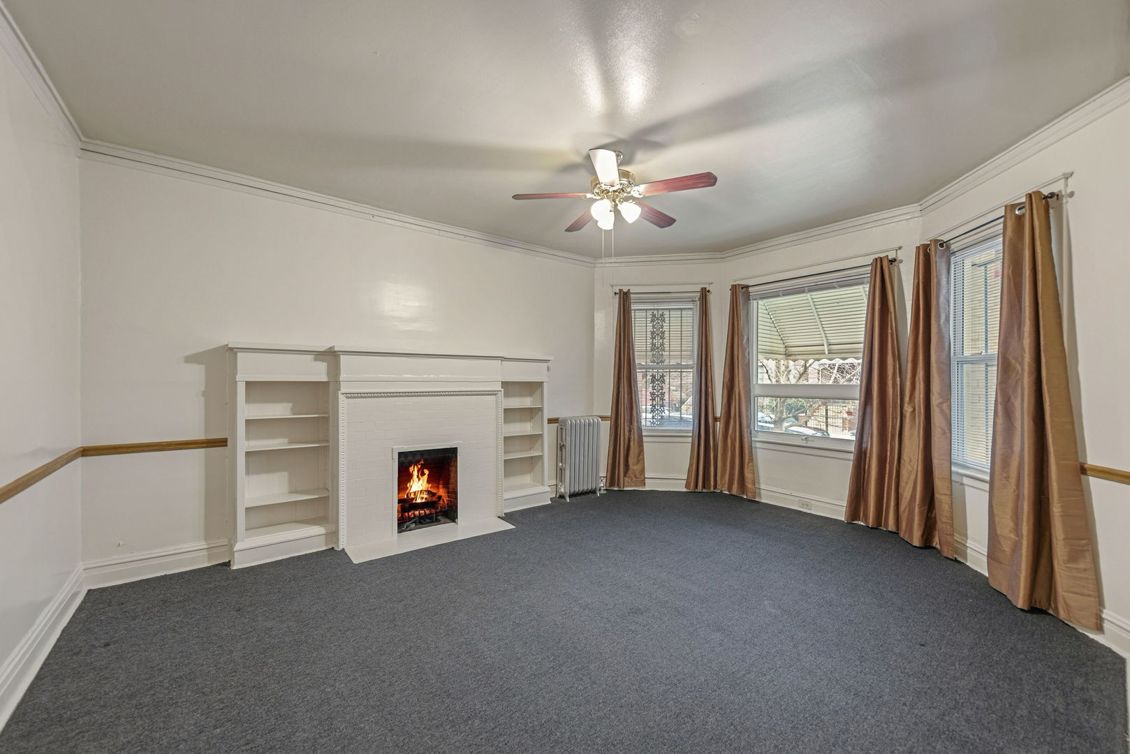 6148 S Rhodes Avenue