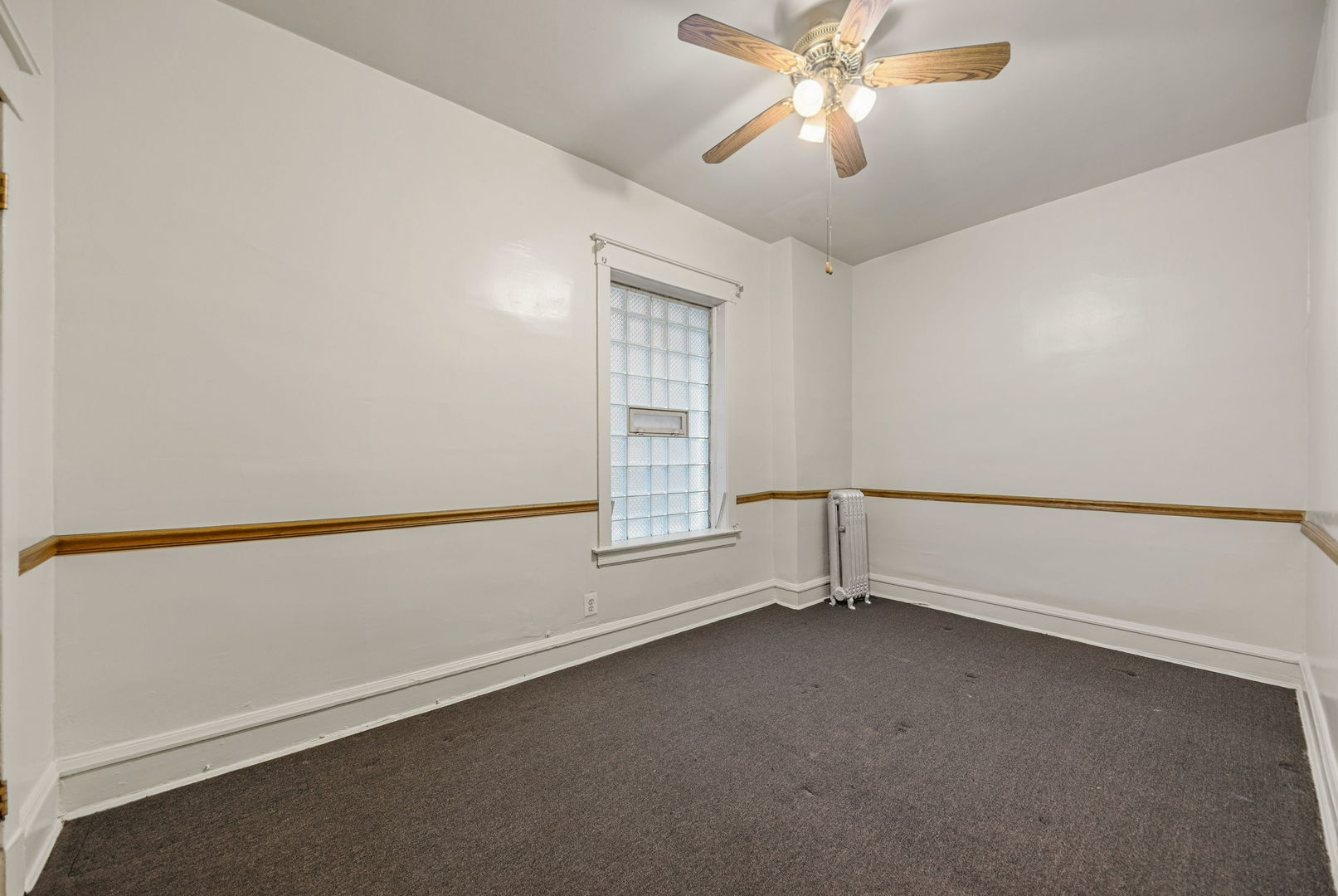 6148 S Rhodes Avenue