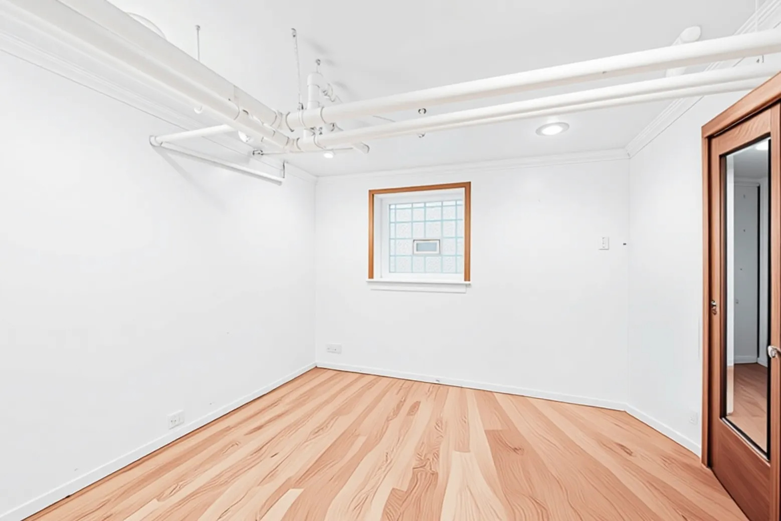 6148 S Rhodes Avenue