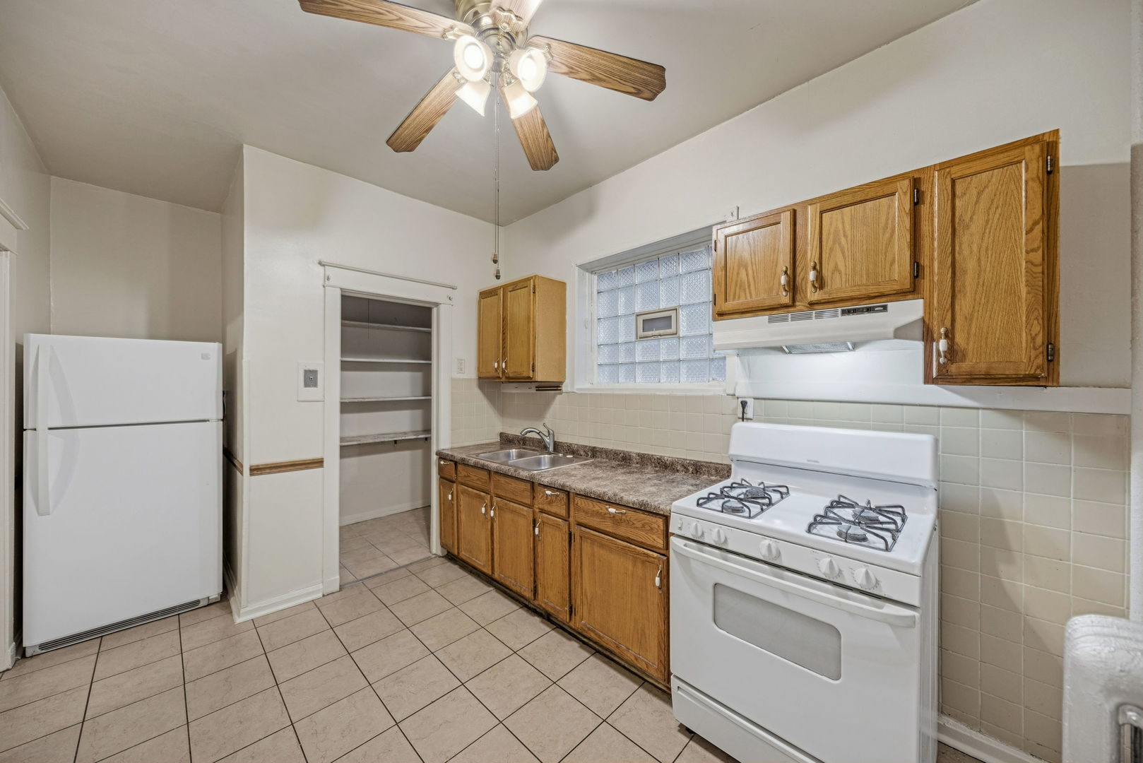 6148 S Rhodes Avenue