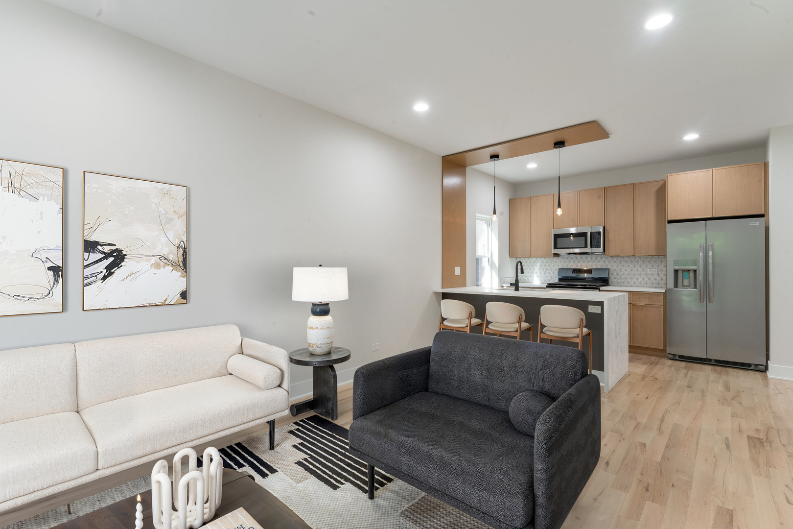 6408 S Vernon Avenue Unit: 2