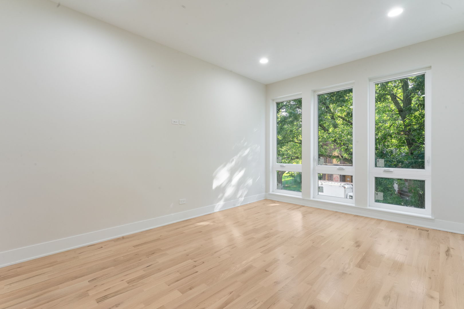 6408 S Vernon Avenue Unit: 2