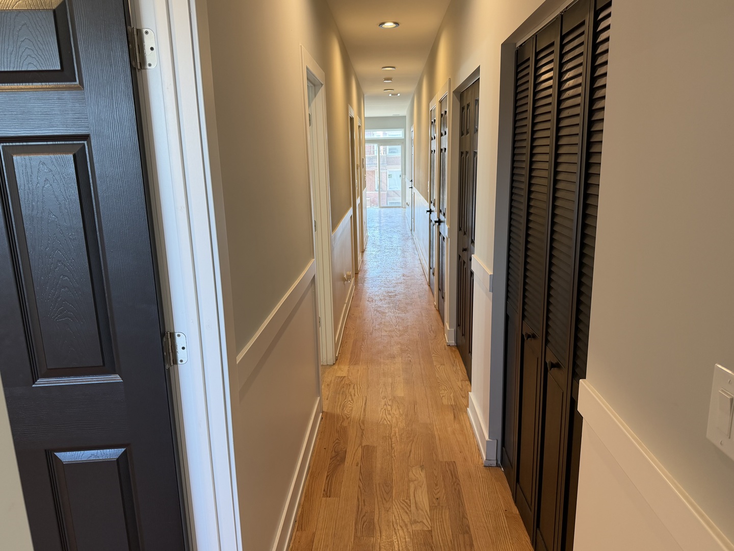 6325 S Langley Avenue