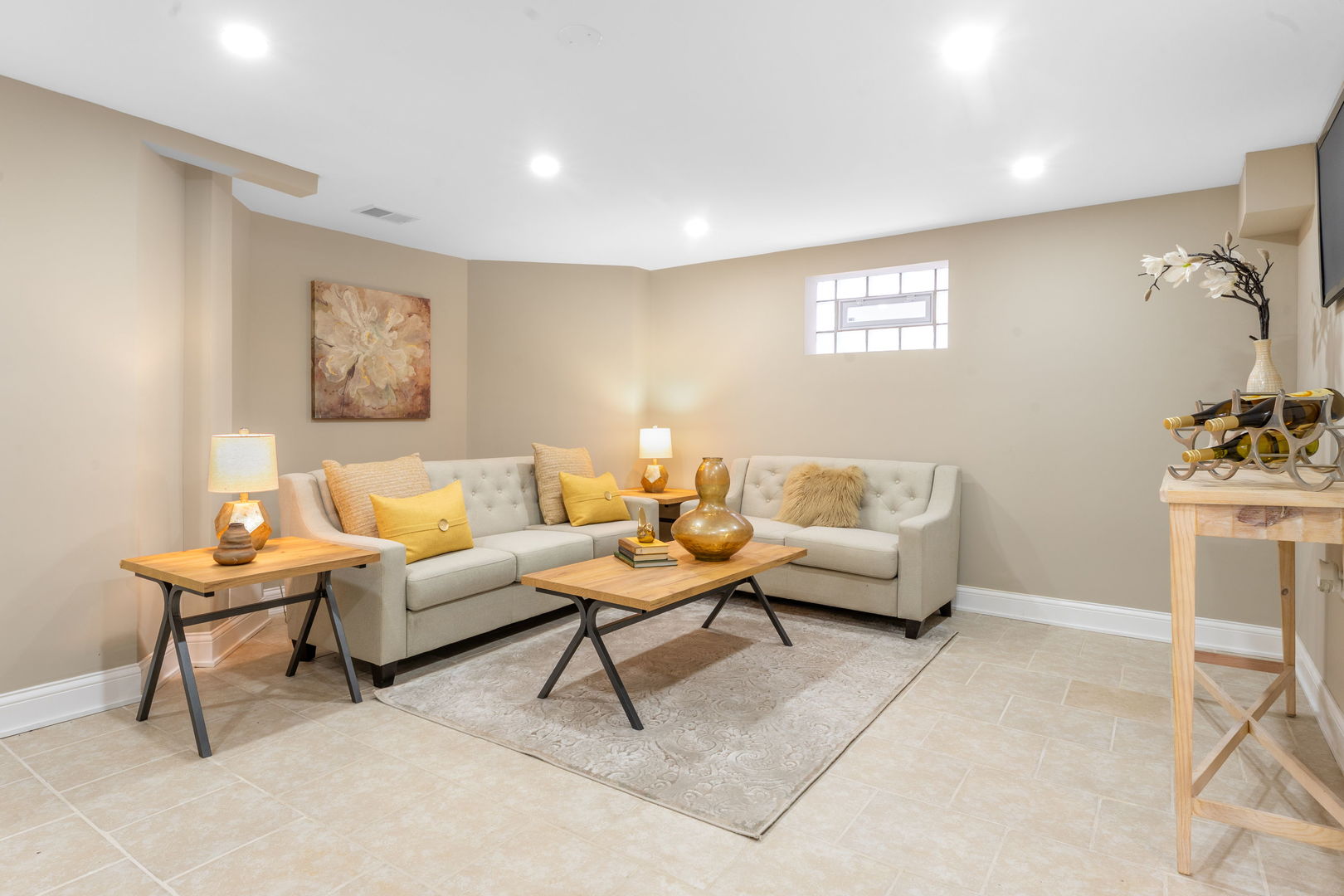 9332 S Bishop Street