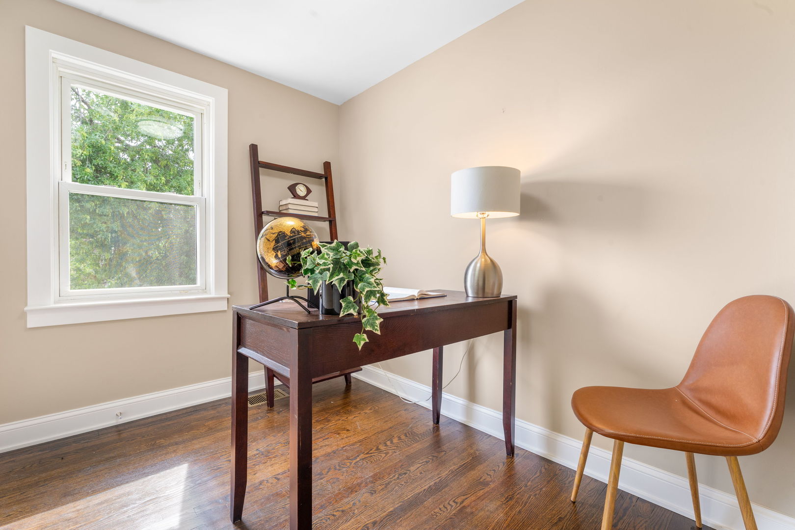 9332 S Bishop Street