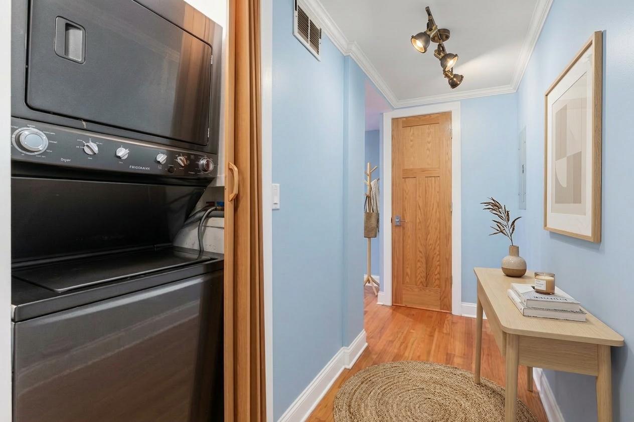 4721 S Greenwood Avenue Unit: LL