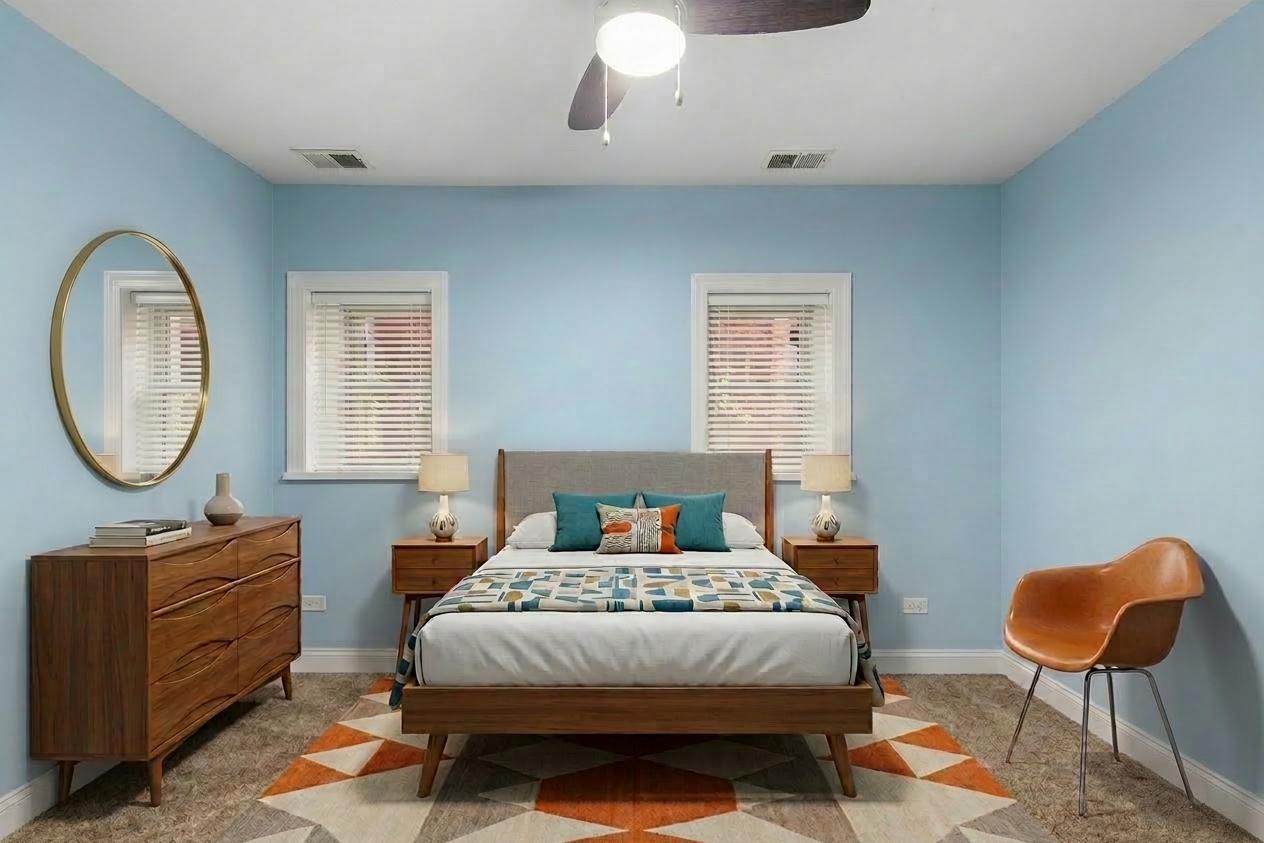 4721 S Greenwood Avenue Unit: LL