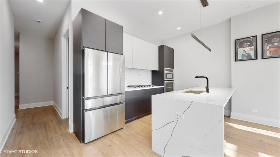 4023 S Vincennes Avenue Unit: 3