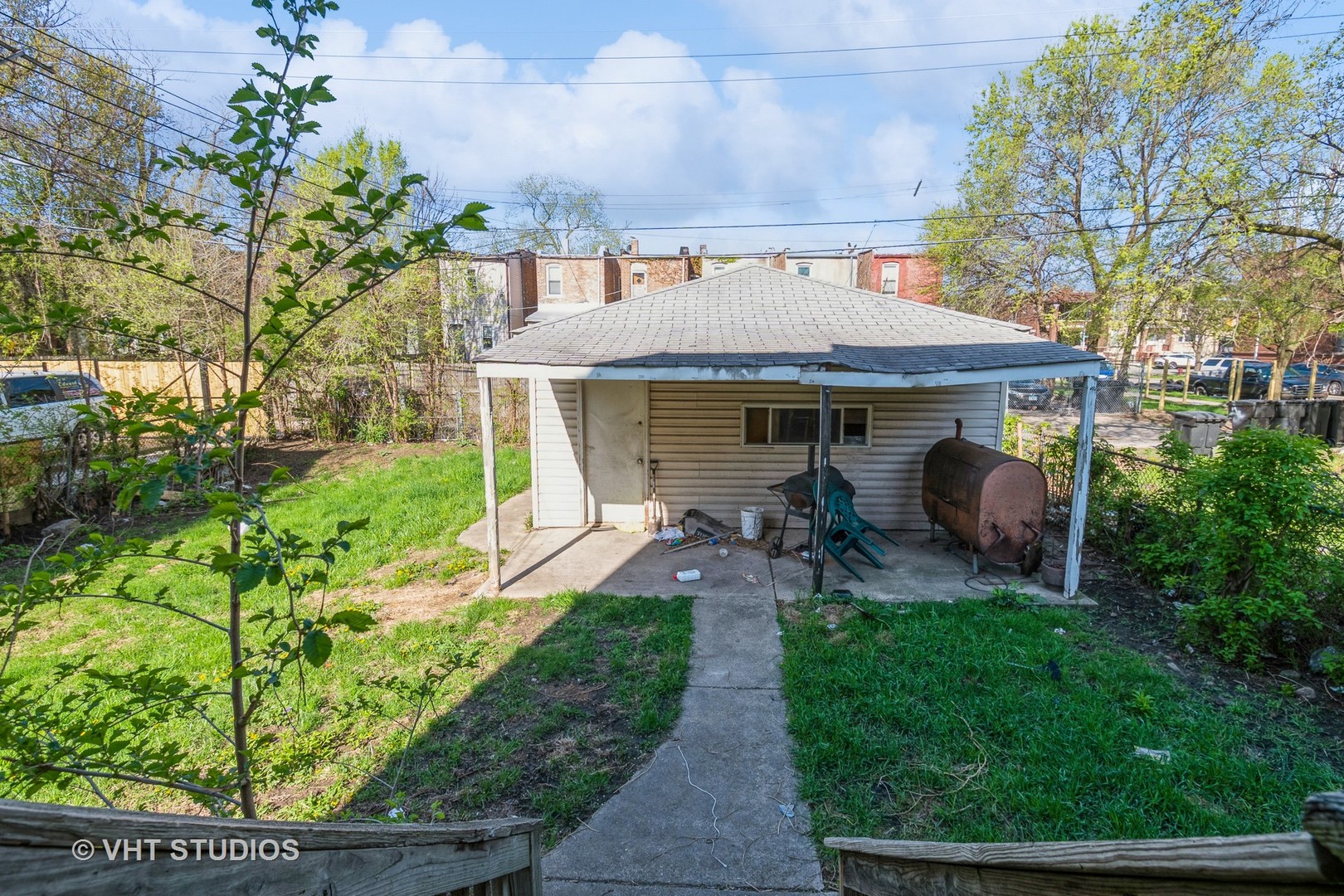 7206 S Champlain Avenue