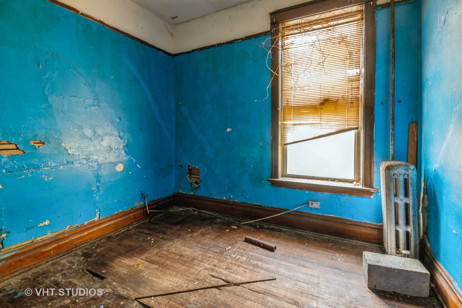 7206 S Champlain Avenue