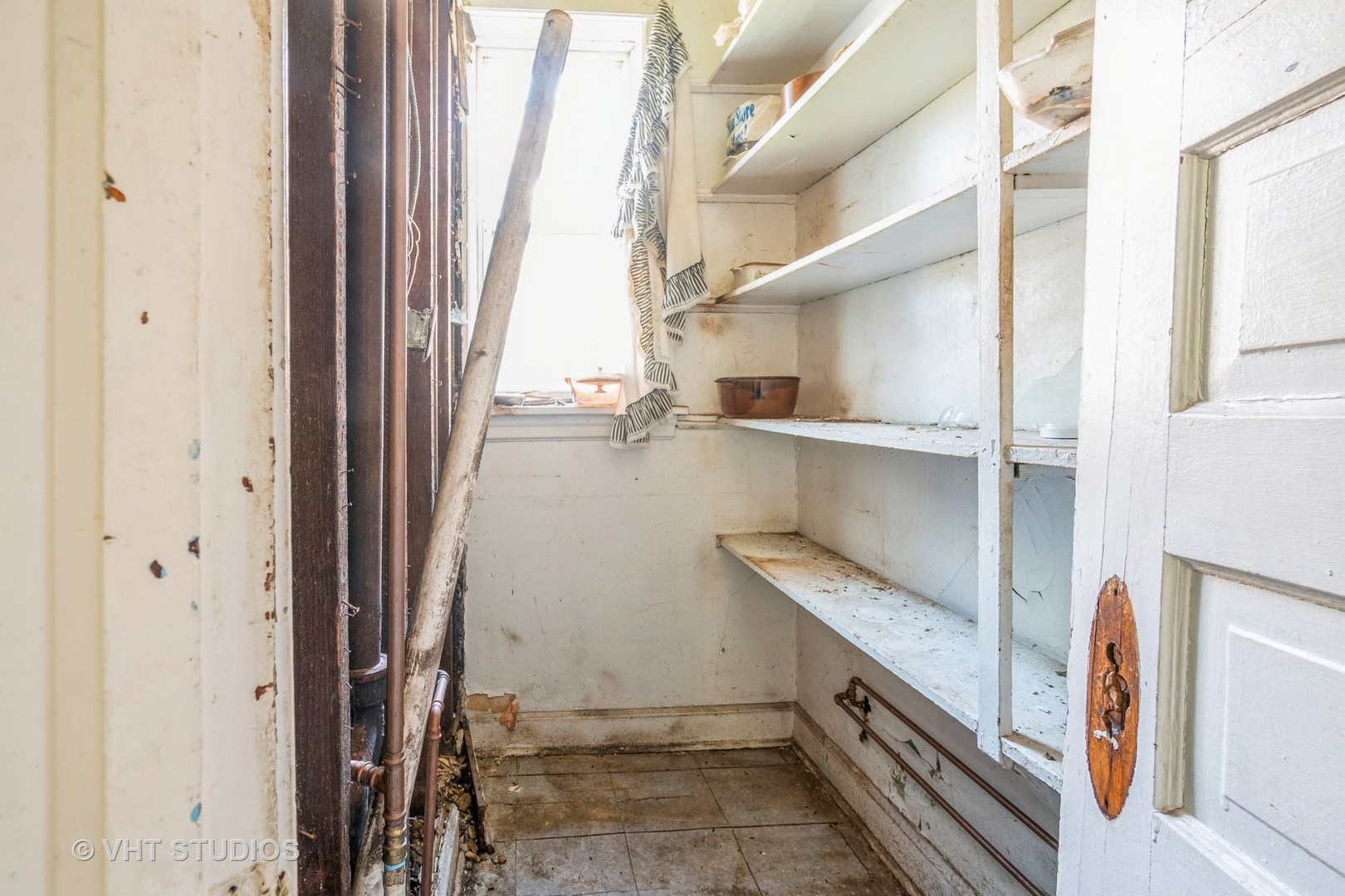 7206 S Champlain Avenue