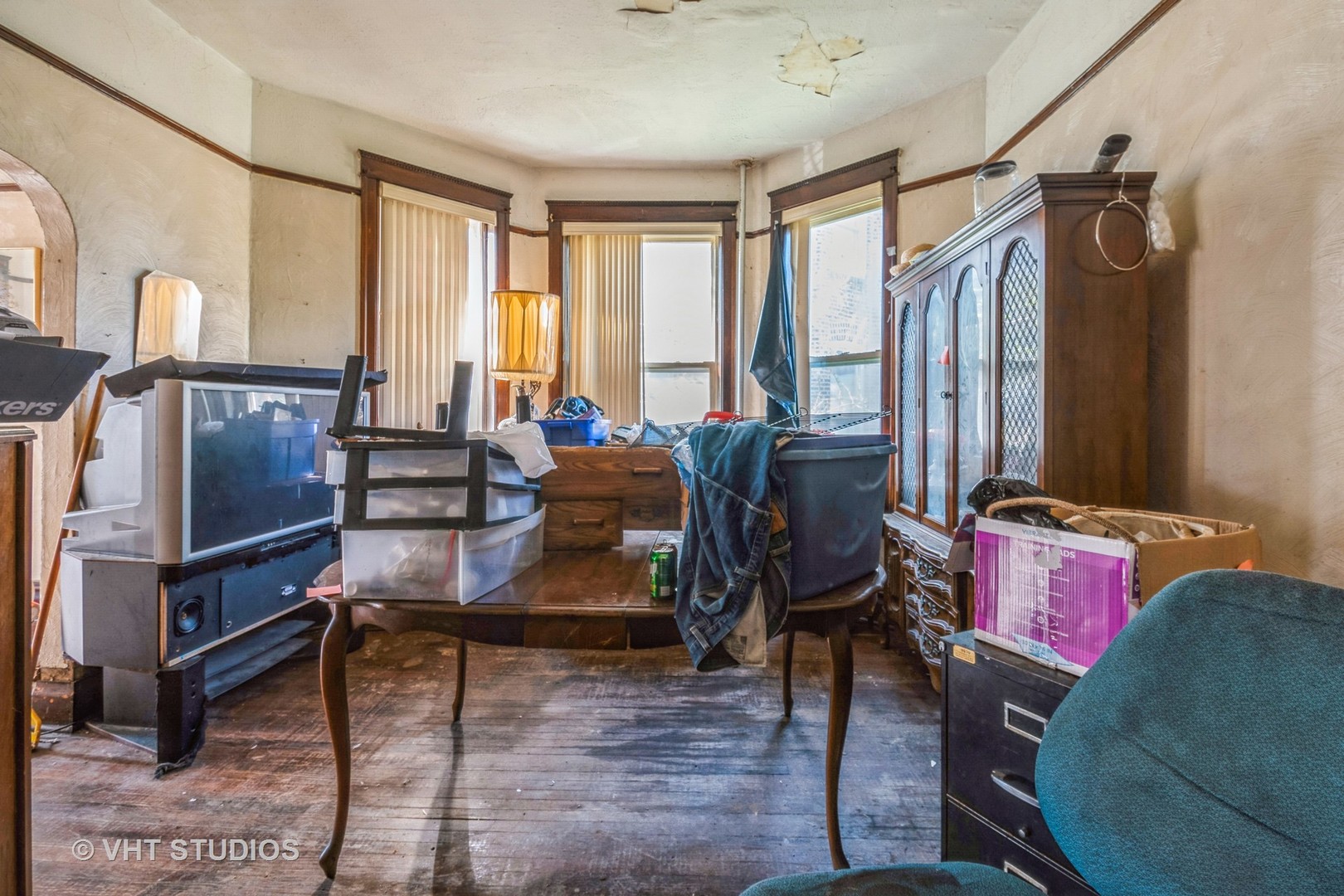 7206 S Champlain Avenue